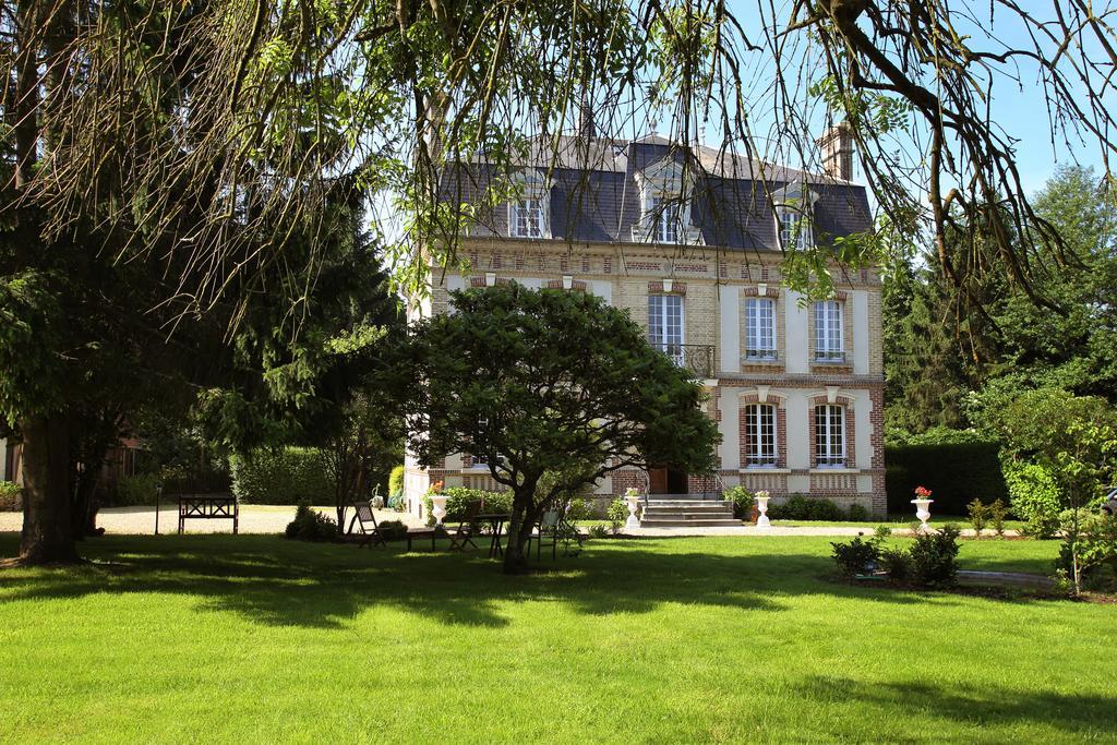 Manoir Le Mesnil Bed & Breakfast Saint-Martin-aux-Chartrains Exterior photo
